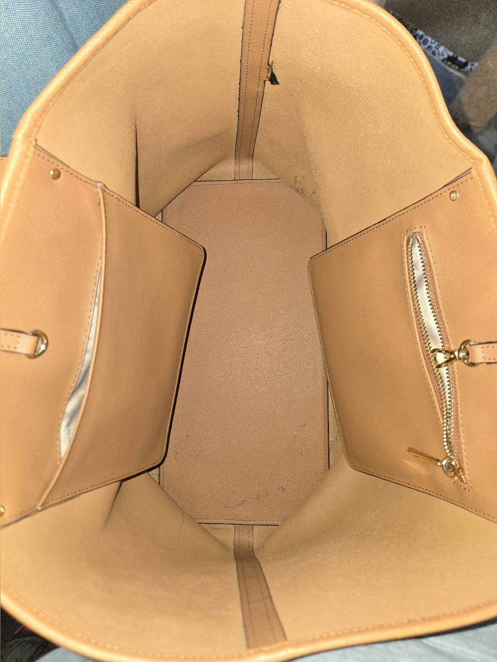 Michael Kors Purse - Picture 5 of 10